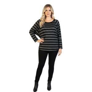 American Eagle Black And Silver Top